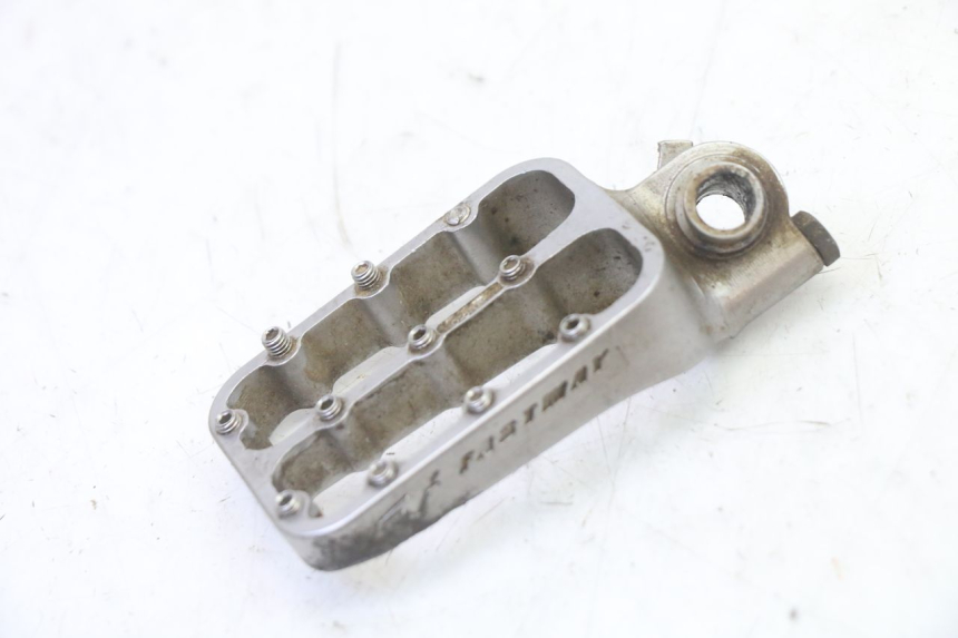 photo de PEDANA ANTERIORE DESTRA KTM SUPERENDURO R 950 (2005 - 2009) - Altra angolazione