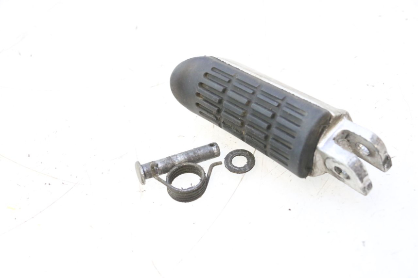 photo de PEDANA ANTERIORE DESTRA HONDA VFR FI RC46 800 (1998 - 2001) - Primo piano tecnico