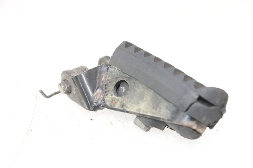 photo de PEDANA ANTERIORE DESTRA HONDA XRV AFRICA TWIN 750 (1990 - 1992) - Primo piano tecnico