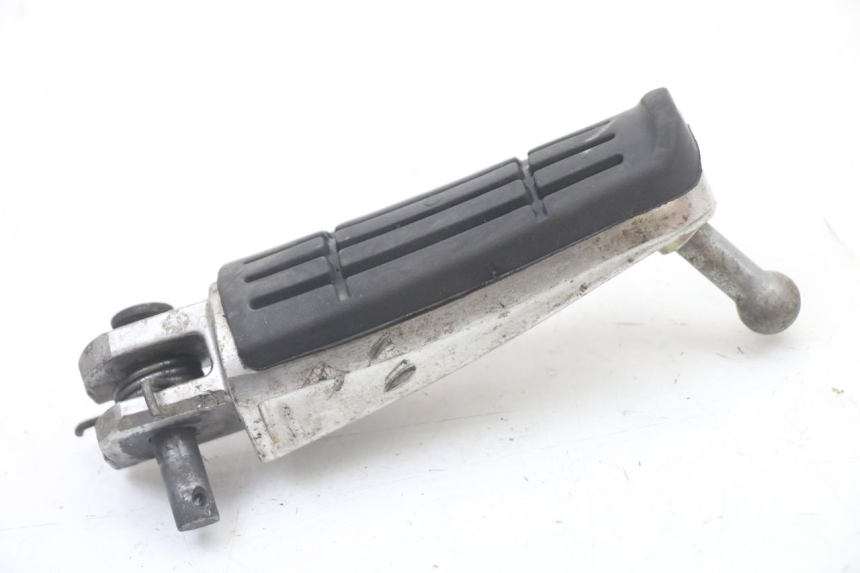 photo de PEDANA ANTERIORE DESTRA YAMAHA FZ6 FAZER S2 600 (2007 - 2011) - Dettaglio del componente
