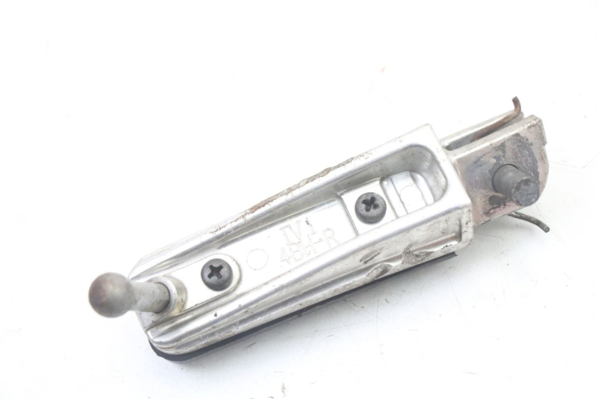 photo de PEDANA ANTERIORE DESTRA YAMAHA FZ6 FAZER S2 600 (2007 - 2011) - Primo piano tecnico