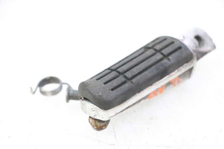 photo de PEDANA ANTERIORE DESTRA YAMAHA XJ6 600 (2008 - 2016) - Zoom sullo stato d'uso