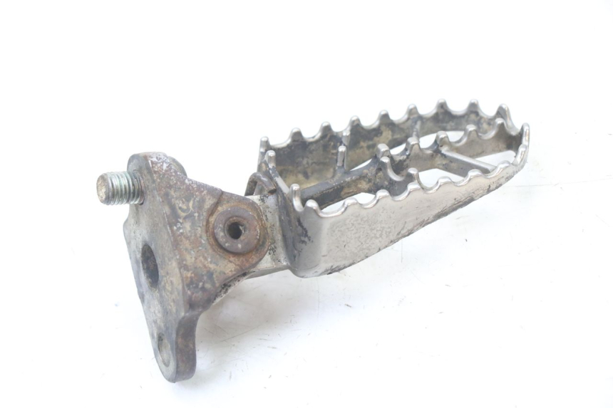 photo de PEDANA ANTERIORE DESTRA YAMAHA YZ-F YZF 250 (2007 - 2013) - Dettaglio del componente