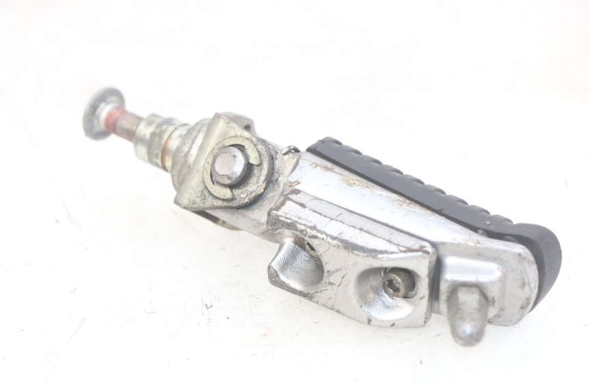 photo de CALE PIED AVANT DESTRO KAWASAKI Z 750 (2007 - 2013) - Zoom sullo stato d'uso