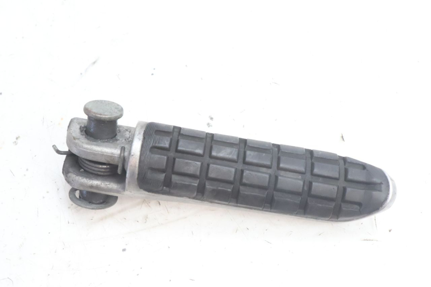 photo de PEDANA ANTERIORE DESTRA KAWASAKI ZZR 600 (1995 - 2004) - Dettaglio del componente
