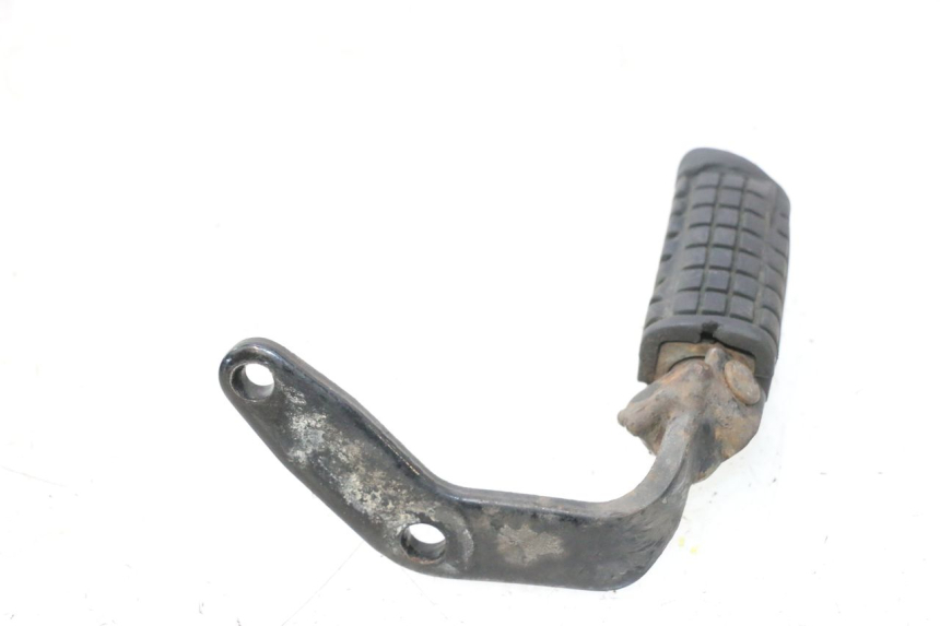 photo de PEDANA ANTERIORE SINISTRA HONDA CB TWO FIFTY 250 (1991 - 2002) - Zoom sullo stato d'uso