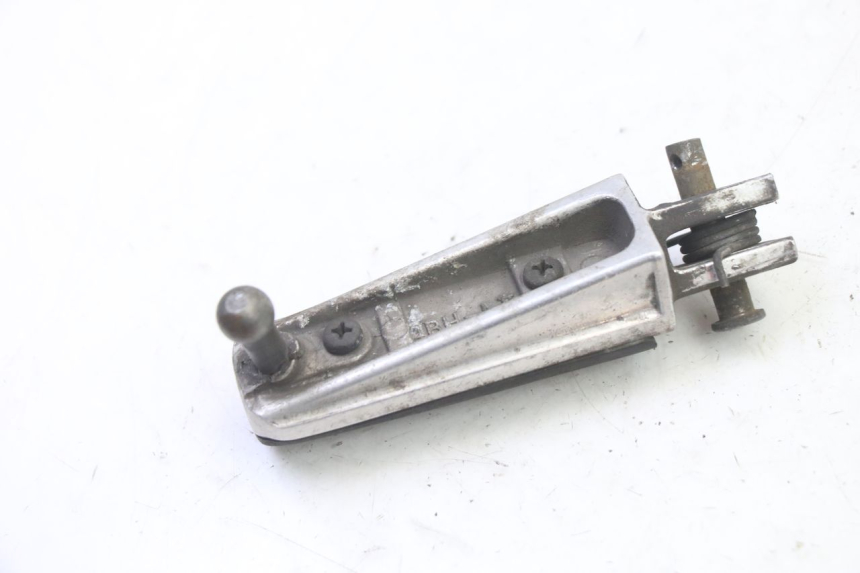 photo de PEDANA ANTERIORE SINISTRA YAMAHA FZ6 FAZER S2 600 (2007 - 2011) - Altra angolazione