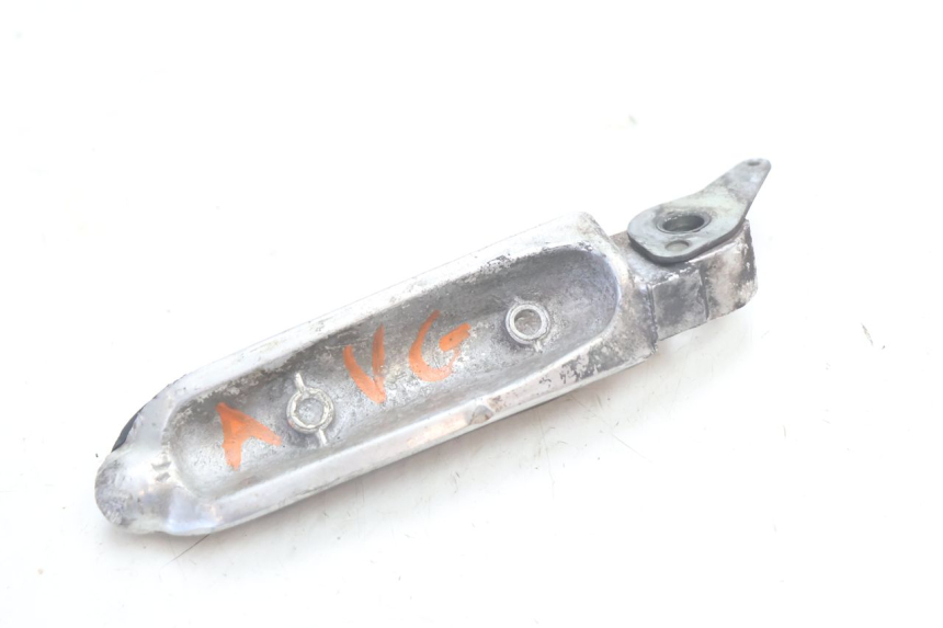 photo de PEDANA ANTERIORE SINISTRA SUZUKI GSX F GSXF 750 (1988 - 1998) - Primo piano tecnico