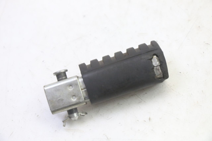 photo de PEDANA ANTERIORE SINISTRA YAMAHA PW 50 (1984 - 2025) - Altra angolazione