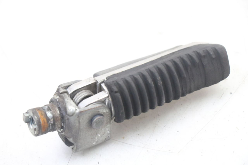 photo de PEDANA ANTERIORE SINISTRA SUZUKI GSF S BANDIT 600 (2000 - 2004) - Vista d'insieme del prodotto