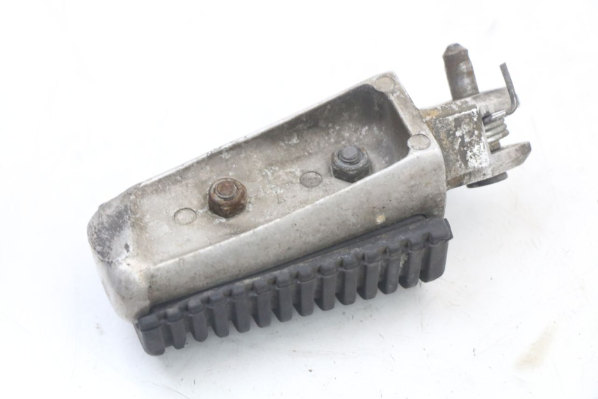 photo de PEDANA ANTERIORE SINISTRA YAMAHA XVS DRAG STAR DRAGSTAR 650 (1997 - 2007) - Altra angolazione