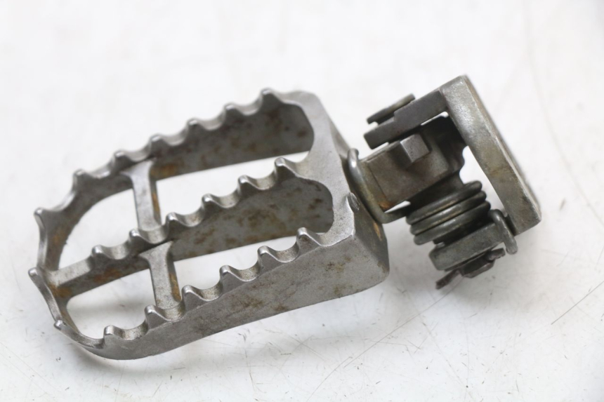 photo de PIANTAFERMO ANTERIORE SINISTRO YAMAHA YZ 125 (2017 - 2021) - Dettaglio del componente