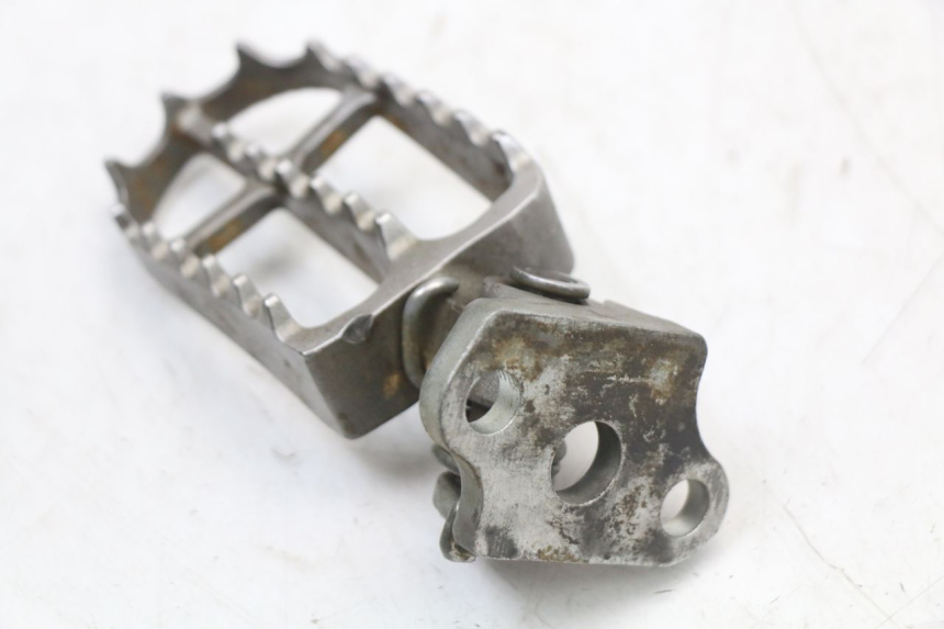 photo de PIANTAFERMO ANTERIORE SINISTRO YAMAHA YZ 125 (2017 - 2021) - Zoom sullo stato d'uso