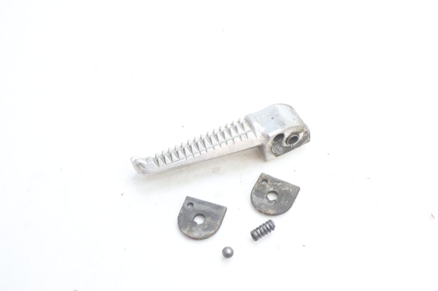 photo de PEDANA ANTERIORE SINISTRA YAMAHA YZF R GENESIS 750 (1993 - 1998) - Dettaglio del componente