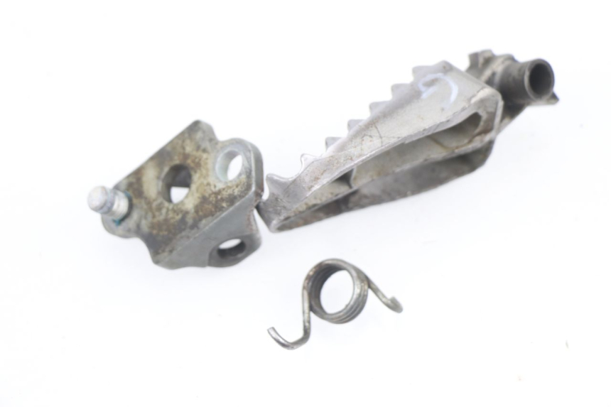 photo de PEDANA ANTERIORE SINISTRA YAMAHA YZF YZ-F 450 (2006 - 2009) - Zoom sullo stato d'uso