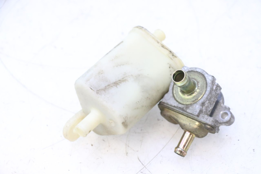 photo de CANISTRO YAMAHA YP MAJESTY 125 (2002 - 2006) - Dettaglio del componente