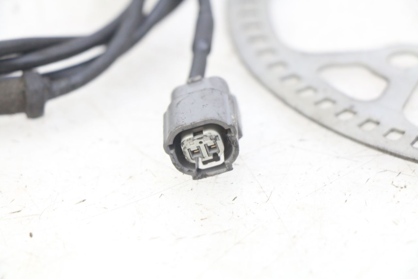 photo de CAPTEUR ABS POSTERIORE HONDA CB R 1000 (2018 - 2023) - Altra angolazione