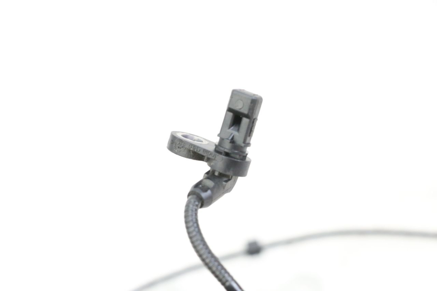 photo de SENSORE ABS POSTERIORE ROYAL ENFIELD CONTINENTAL GT 650 (2019 - 2024) - Primo piano tecnico