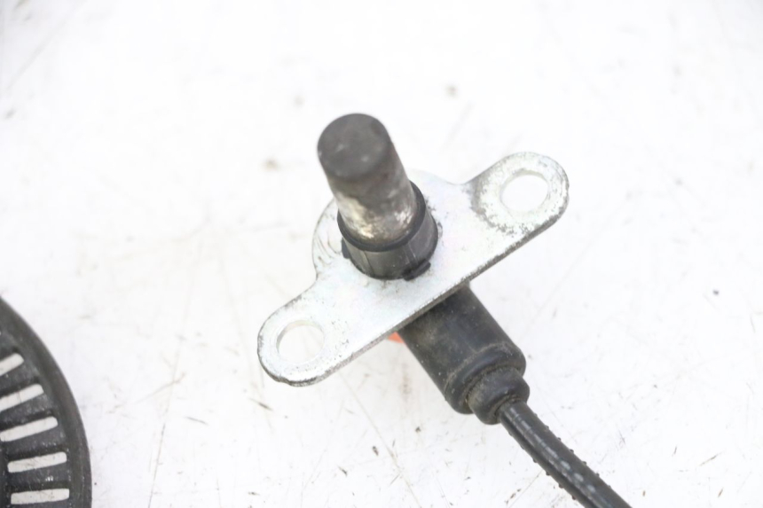 photo de CAPTEUR ABS POSTERIORE HONDA FES S-WING SWING ABS 125 (2007 - 2015) - Altra angolazione