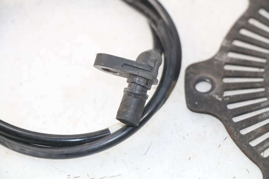 photo de Sensore ABS posteriore SYM GTS EFI ABS 125 (2012 - 2016) - Altra angolazione