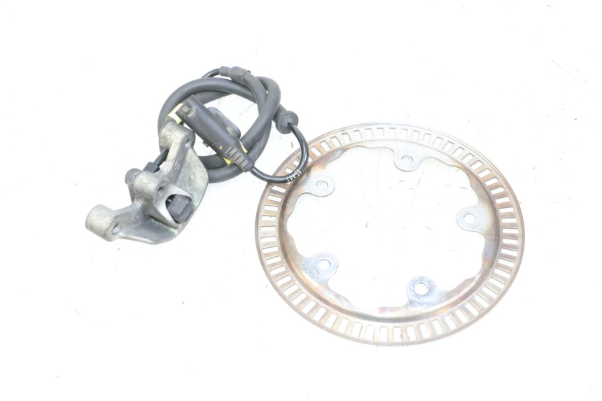 photo de SENSORE ABS POSTERIORE PIAGGIO MP3 500 (2014 - 2017) - Primo piano tecnico