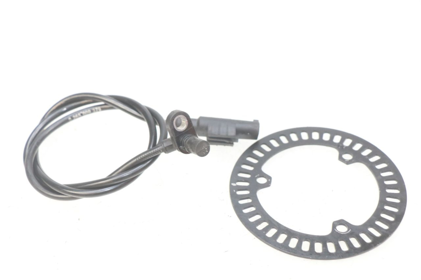 photo de CAPTEUR ABS POSTERIORE YAMAHA N-MAX NMAX 125 (2017 - 2020) - Primo piano tecnico