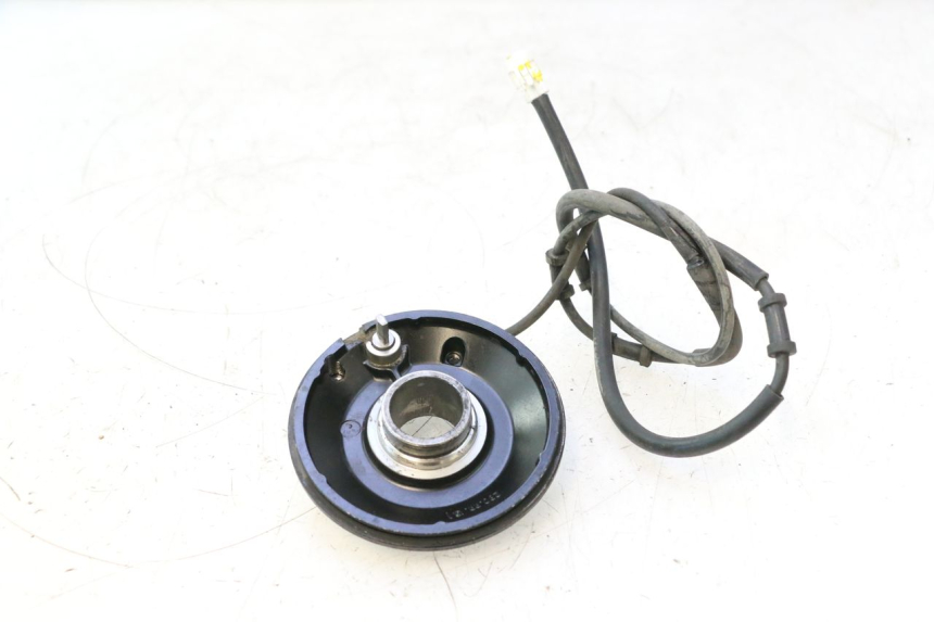 photo de SENSORE ABS POSTERIORE YAMAHA TDM ABS 900 (2002 - 2014) - Primo piano tecnico