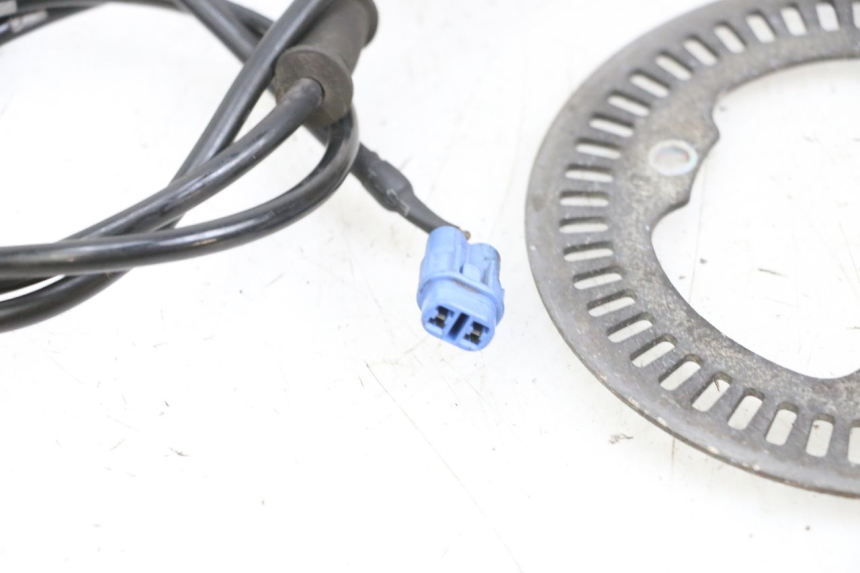 photo de SENSORE ABS ANTERIORE SUZUKI BURGMAN 650 (2013 - 2020) - Altra angolazione