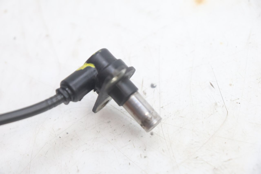 photo de SENSORE ABS ANTERIORE SUZUKI BURGMAN EXECUTIVE ABS 650 (2006 - 2012) - Primo piano tecnico