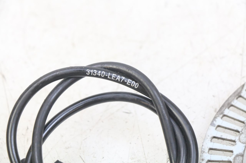 photo de CAPTEUR ABS ANTERIORE KYMCO DOWNTOWN ABS 125 (2015 - 2017) - Dettaglio del componente