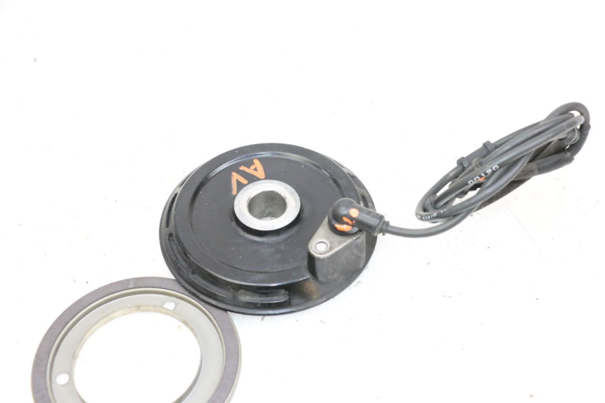 photo de CAPTEUR ABS ANTERIORE YAMAHA FJR ABS 1300 (2006 - 2012) - Primo piano tecnico