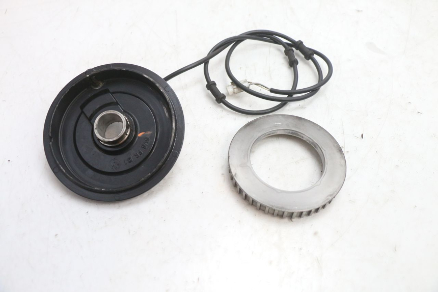 photo de SENSORE ABS ANTERIORE YAMAHA FJR 1300 (2001 - 2005) - Dettaglio del componente