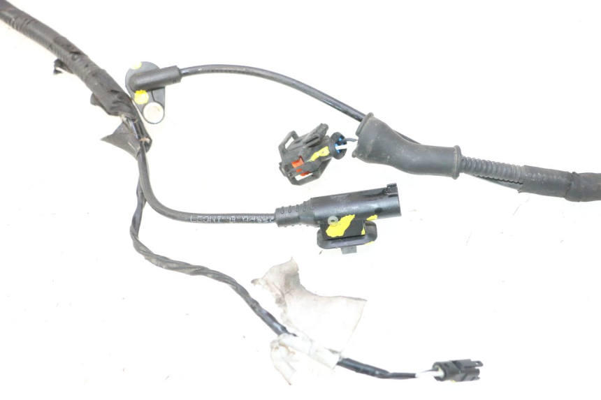 photo de SENSORE ABS ANTERIORE PIAGGIO MP3 500 (2016 - 2018) - Dettagli dei punti di fissaggio