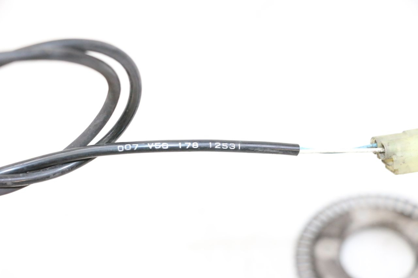 photo de CAPTEUR ABS ANTERIORE PEUGEOT SATELIS 125 (2013 - 2018) - Altra angolazione