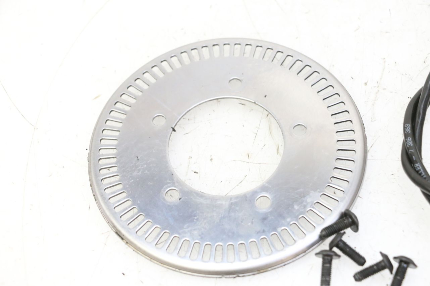 photo de CAPTEUR ABS ANTERIORE PEUGEOT SATELIS 125 (2006 - 2009) - Dettagli dei punti di fissaggio