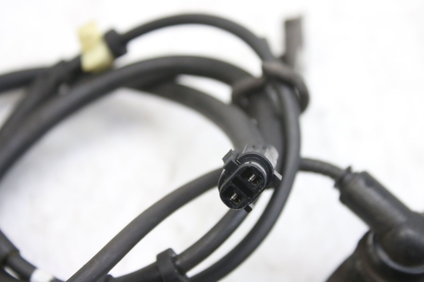 photo de CAPTEUR ABS ANTERIORE MBK SKYCRUISER 125 (2010 - 2013) - Altra angolazione