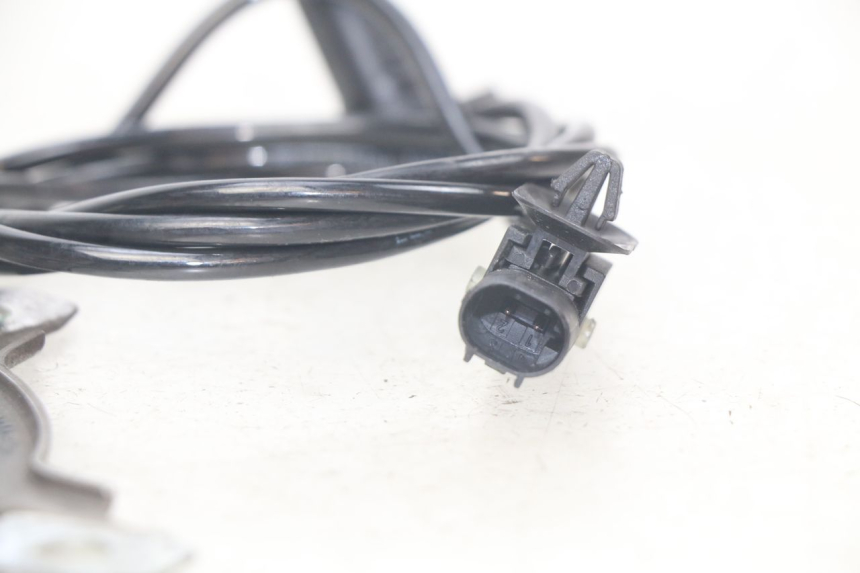 photo de Sensore ABS anteriore APRILIA SRV 850 (2012 - 2017) - Zoom sullo stato d'uso