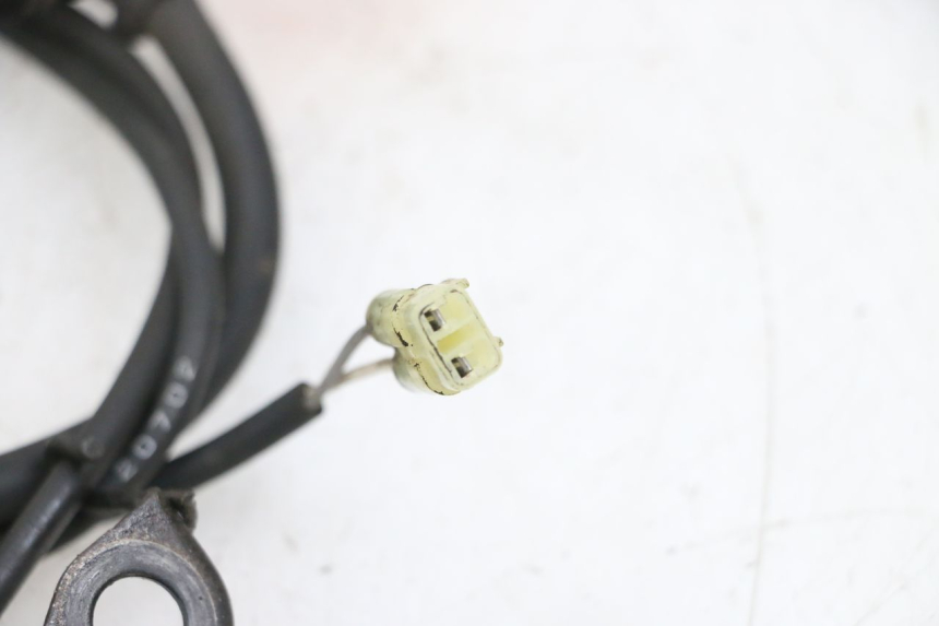 photo de SENSORE ABS ANTERIORE YAMAHA TDM ABS 900 (2002 - 2014) - Altra angolazione