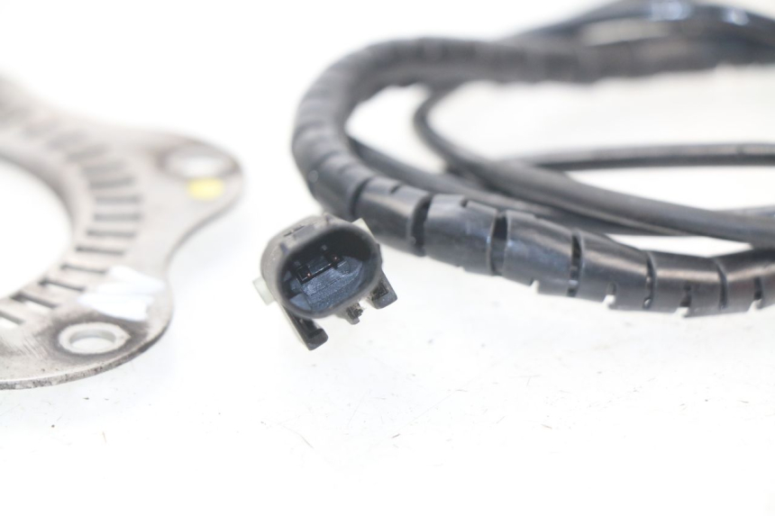 photo de Sensore ABS anteriore PIAGGIO VESPA GTS IE ABS 300 (2016 - 2018) - Zoom sullo stato d'uso