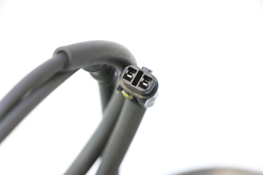 photo de CAPTEUR ABS ANTERIORE YAMAHA X-MAX XMAX 125 (2010 - 2013) - Primo piano tecnico