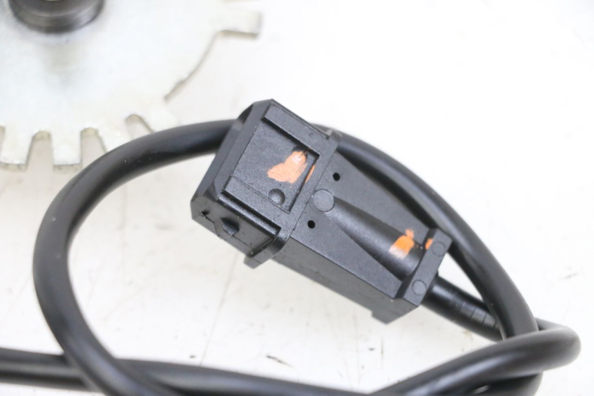 photo de ACCENSIONE CAPTATORI MV AGUSTA BRUTALE R WALLY 910 (2008 - 2008) - Zoom sullo stato d'uso