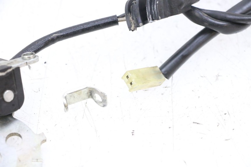 photo de CAPTEUR ACCENSIONE YAMAHA FJR ABS 1300 (2006 - 2012) - Altra angolazione