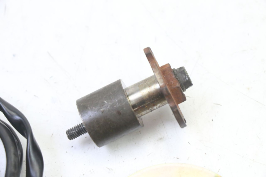 photo de ACCENSIONE CAPTATORI SUZUKI GS GSE 500 (2001 - 2003) - Altra angolazione