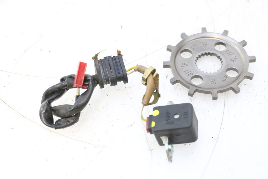 photo de CAPTEUR ACCENSIONE HONDA VFR FI RC46 800 (1998 - 2001) - Vista principale