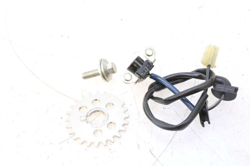 photo de ACCENSIONE CAPTATORI YAMAHA YZF R6 600 (2008 - 2009) - Altra angolazione