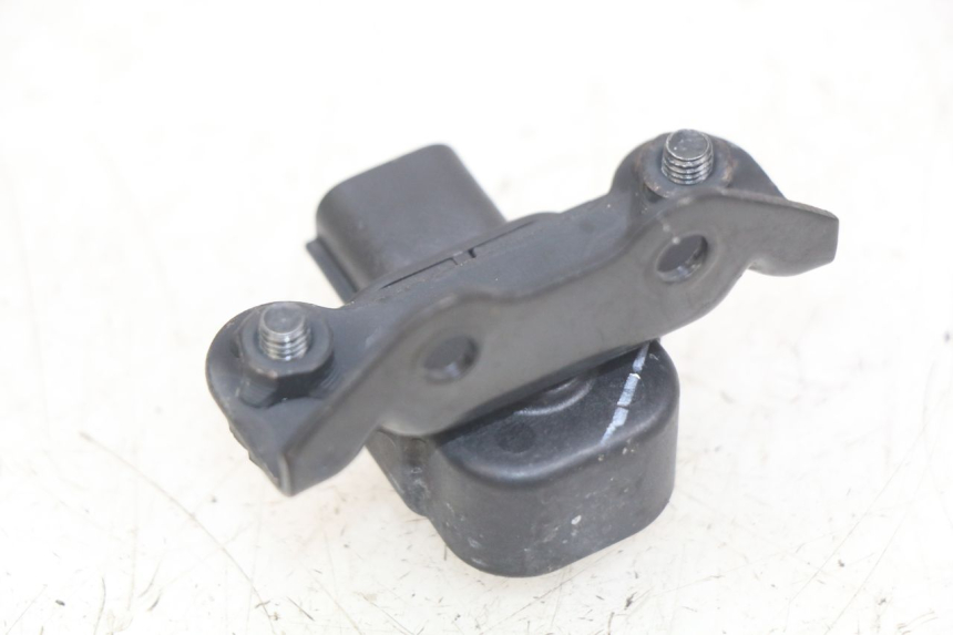 photo de SENSORE DI CADUTA KYMCO AGILITY 16+ 4T 50 (2018 - 2023) - Dettaglio del componente