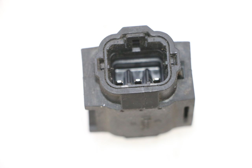 photo de SENSORE DI CADUTA SUZUKI BURGMAN 125 (2007 - 2014) - Primo piano tecnico
