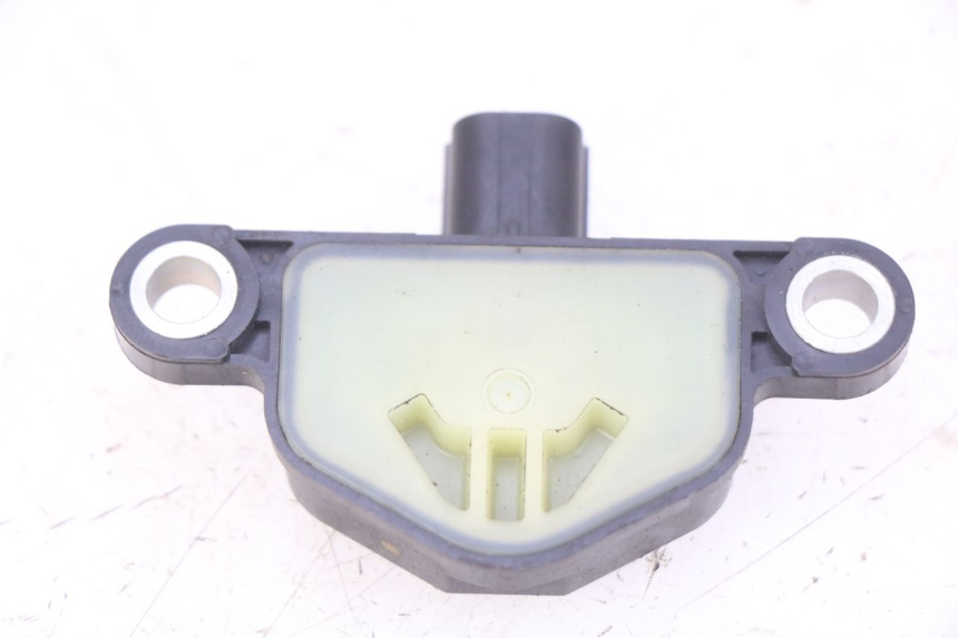 photo de CAPTEUR CHUTE HONDA CB R 1000 (2018 - 2023) - Zoom sullo stato d'uso