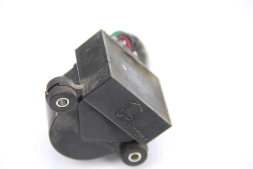 photo de CAPTEUR CADUTA HONDA FES PANTHEON 125 (2003 - 2007) - Altra angolazione