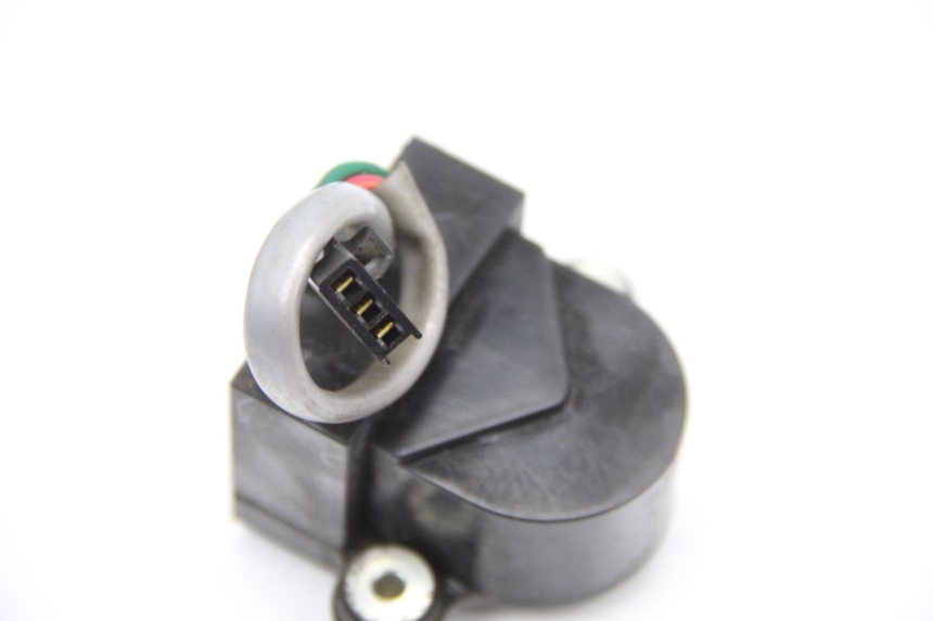 photo de CAPTEUR CADUTA HONDA FES PANTHEON 125 (2003 - 2007) - Vista d'insieme del prodotto